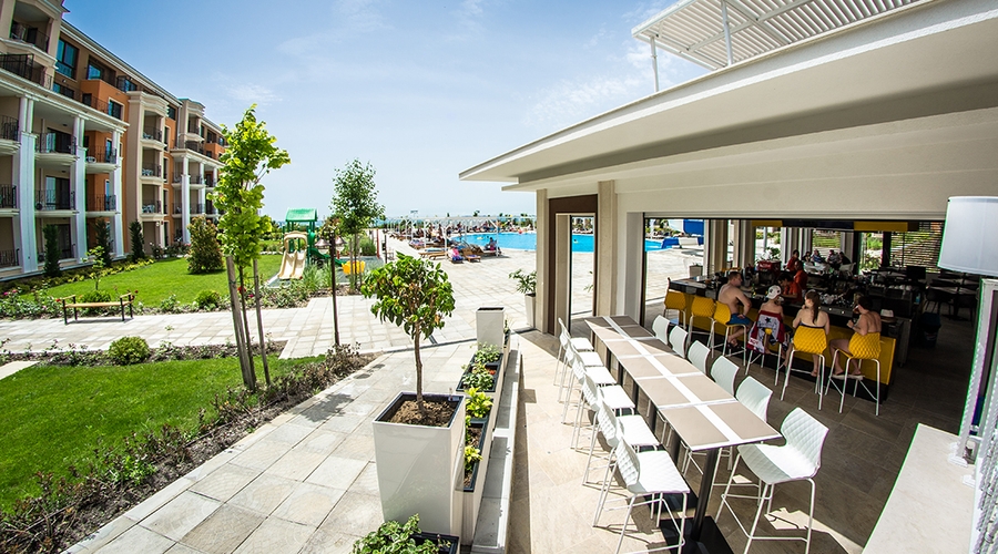Premier Fort Beach Hotel — snackbar
