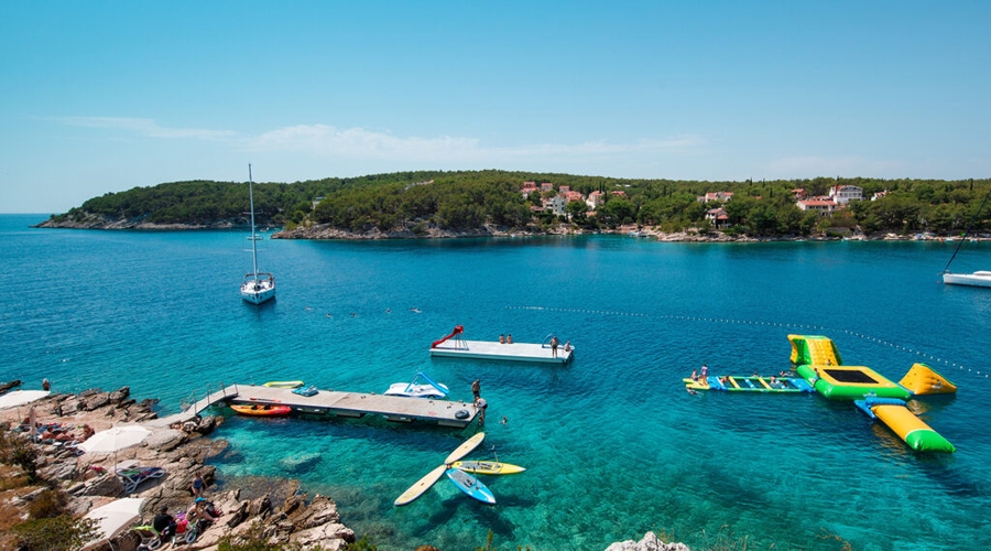 Gava Waterman Milna Resort & Cottages — activities
