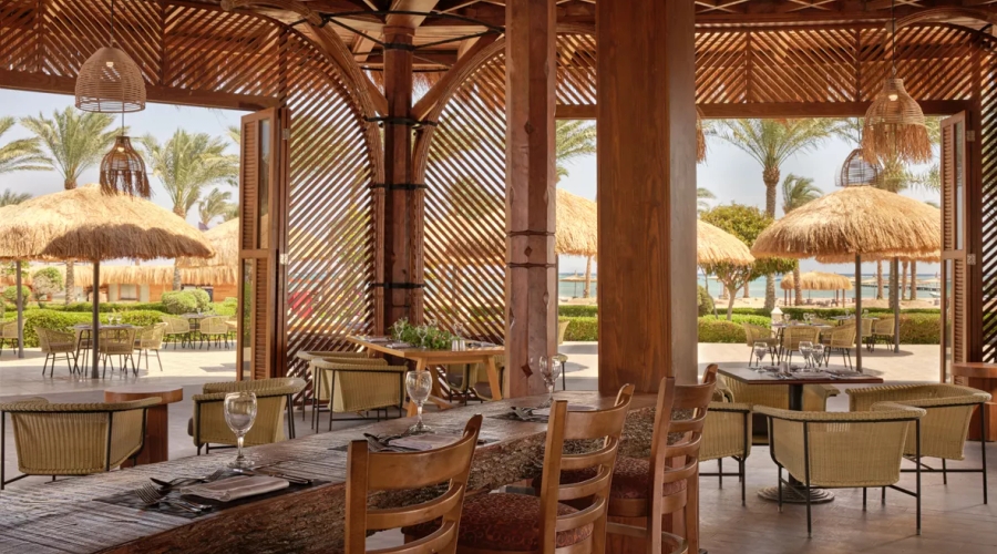 Coral Sea Waterworld — restaurant
