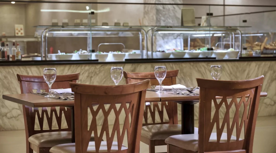 Coral Sea Waterworld — restaurant