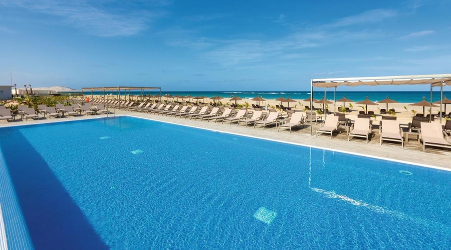 Hotel Riu Palace Boavista — pool