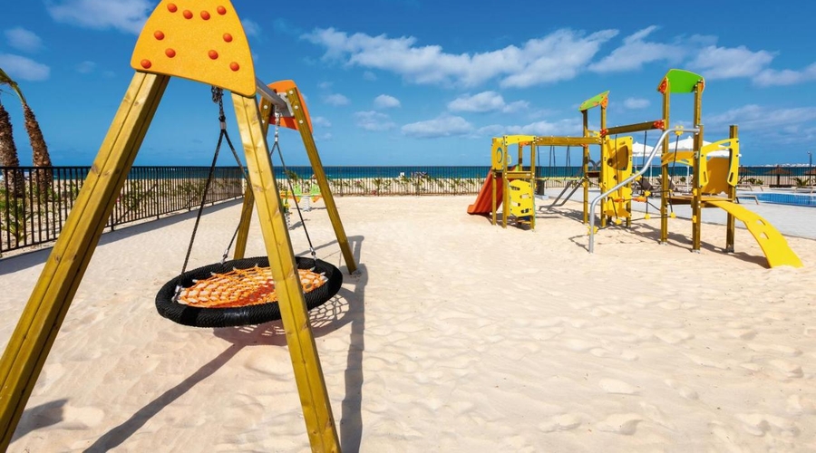 Hotel Riu Palace Boavista — playarea