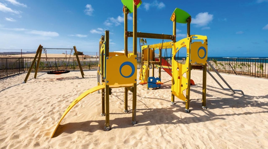 Hotel Riu Palace Boavista — playarea