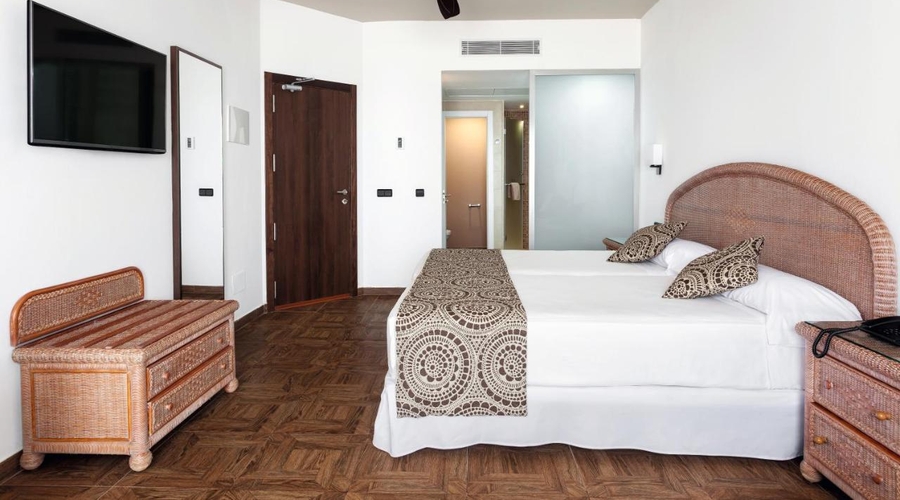 Hotel Riu Touareg — room