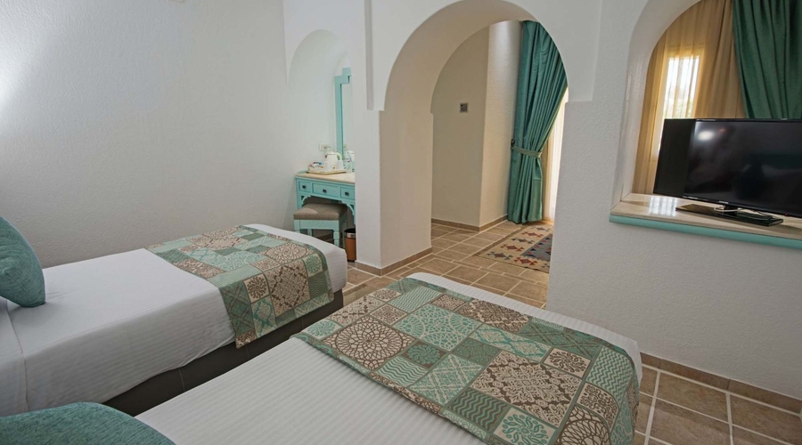 Sunrise Royal Makadi Resort — room