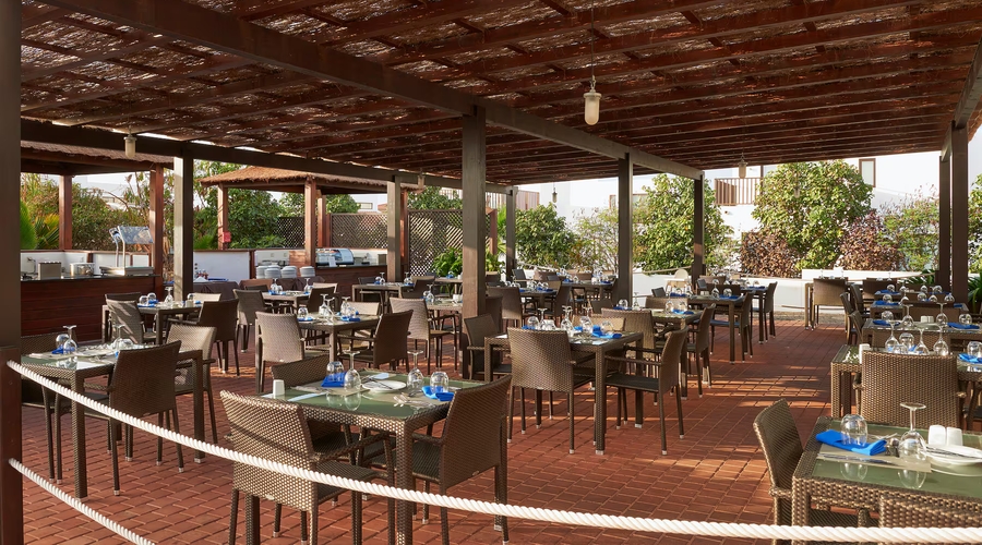 Melia Dunas Beach Resort & Spa — restaurant