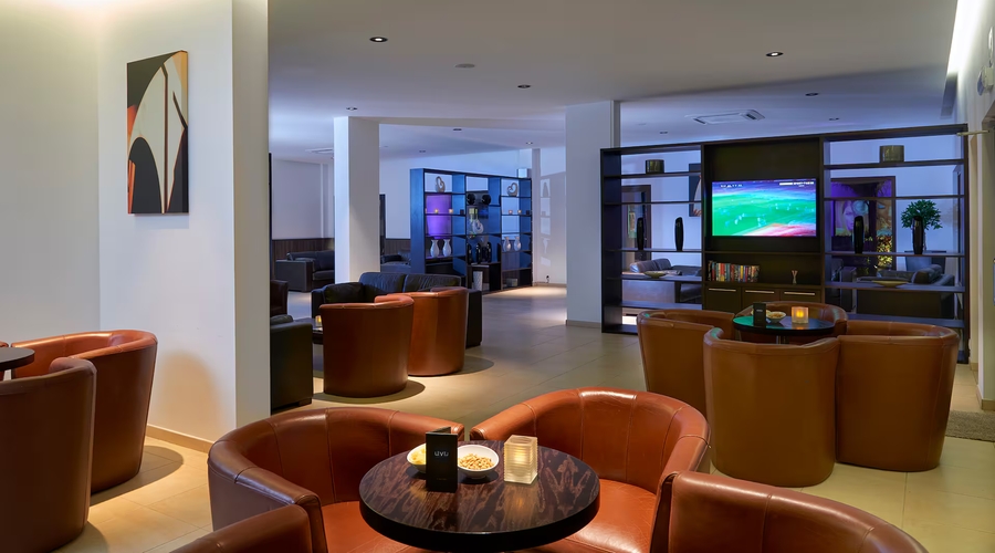 Melia Dunas Beach Resort & Spa — bar