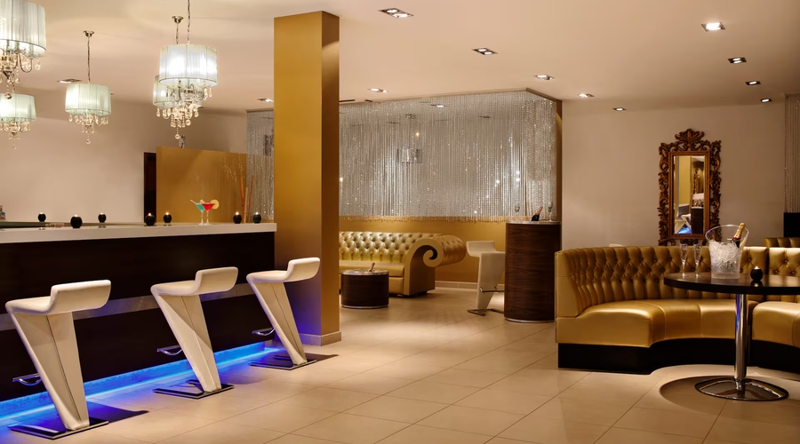 Melia Tortuga Beach - All Inclusive — bar