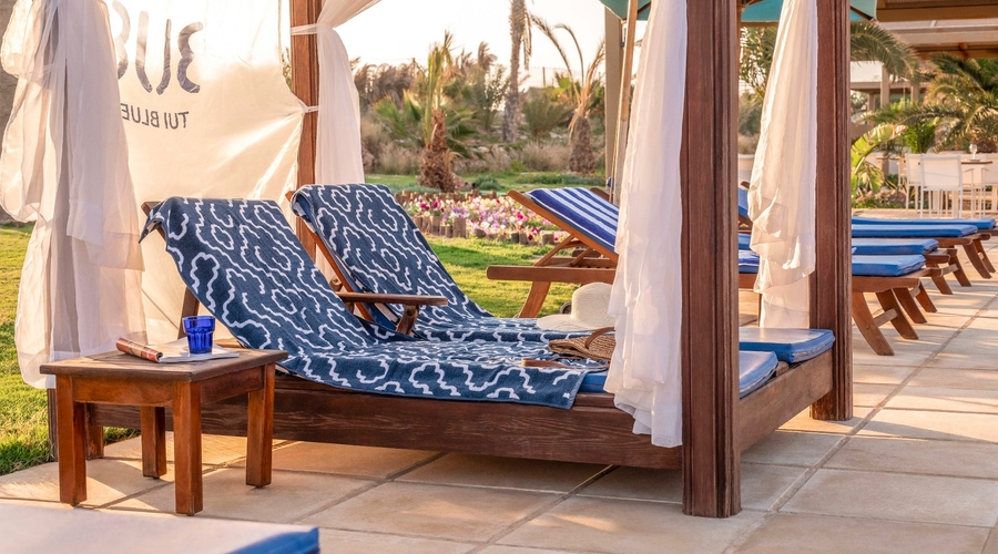 TUI BLUE Palm Beach Palace — seatingOutdoor