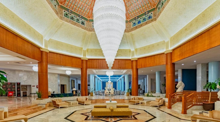 Sentido Bellevue Park — lobbyHallway